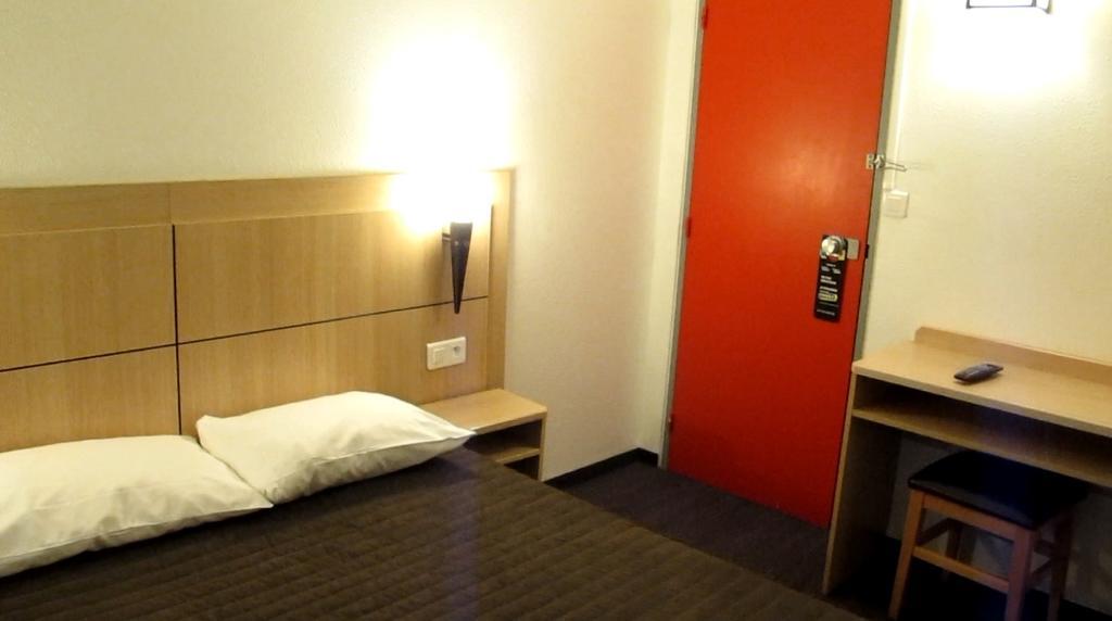 Hotel Class'Eco Courcouronnes Eksteriør billede