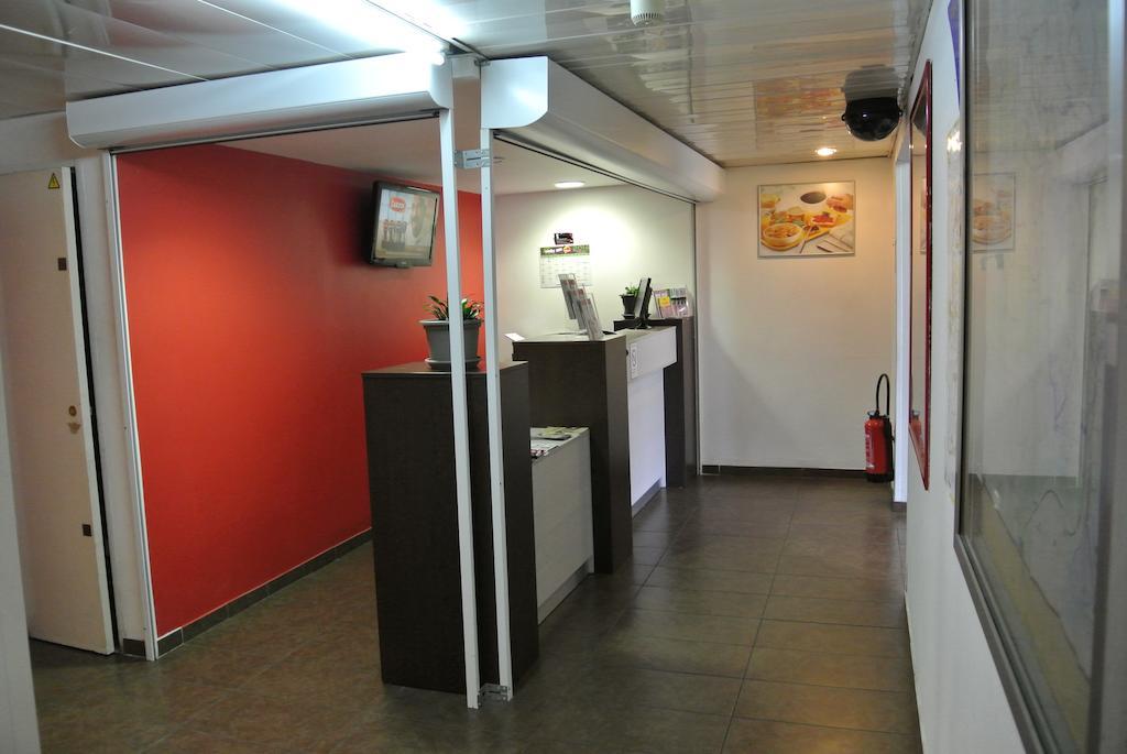 Hotel Class'Eco Courcouronnes Eksteriør billede